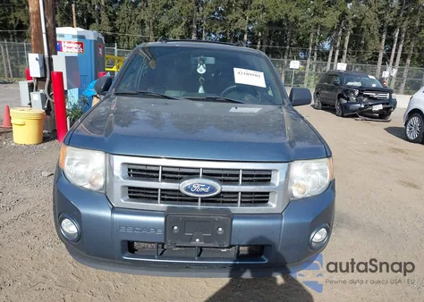2011 Ford Escape Xlt z USA, uszkodzony, nr VIN 1FMCU9DG1BKA68288